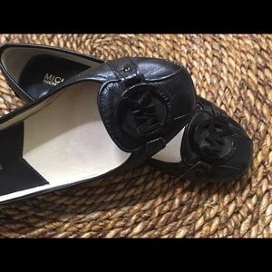 ✨super sale✨Michael Kors beautiful flats